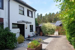 Attraktives Reihenendhaus mit großem Garten in Lauf an der Pegnitz