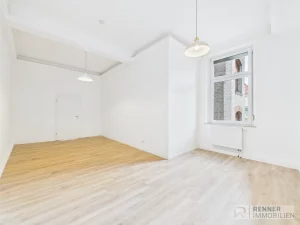 Altbau trifft Rendite in Nürnberg stilvolle vollständig renovierte 4 Zimmer Wohnung