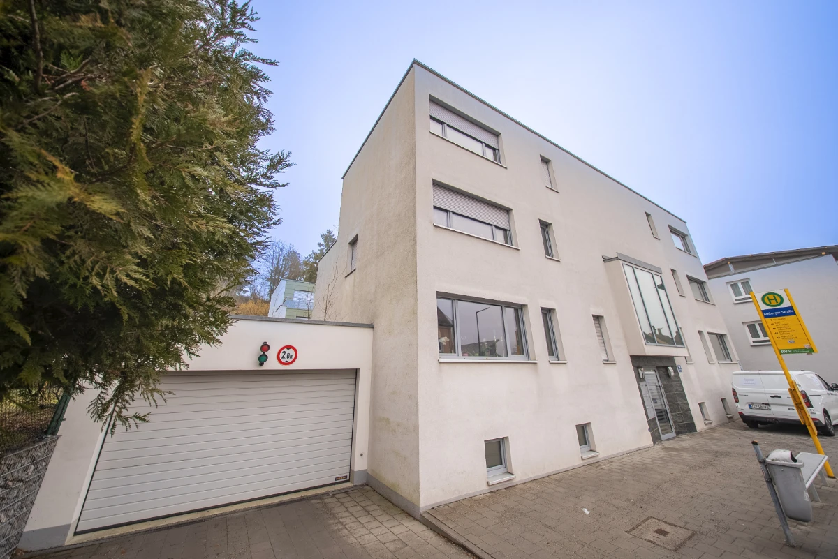 Traumhafte 3-Zimmer Maisonette-Wohnung am Sallerner Berg mit Dachterrasse und Panoramafenster