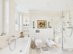 Eine Klasse für sich! Burgblick-Penthouse in Nürnbergs bester Lage! - En suite Badezimmer
