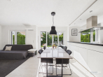 Neuwertiges Haus mit KfW-55-Gebäudehülle, 205 m² Wohn-/Nutzfläche & Traumgarten in Rückersdorf - Wohnzimmer/Esszimmer