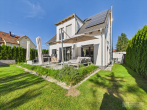 Neuwertiges Haus mit KfW-55-Gebäudehülle, 205 m² Wohn-/Nutzfläche & Traumgarten in Rückersdorf - Außenansicht