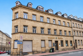 Entwicklungschance in zentraler Citylage: Denkmalgeschütztes Mehrfamilienhaus mit 570m² Gesamtfläche - Außenansicht