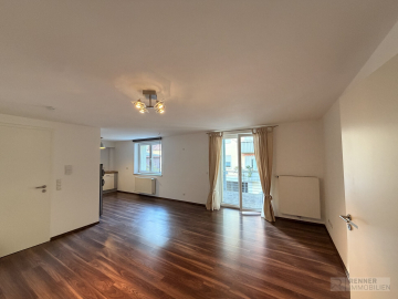 Gepflegte Stadtwohnung mit idealem Grundriss in zentraler und ruhiger Lage, 90489 Nürnberg, Etagenwohnung