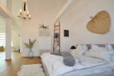 Design trifft Geschichte – Exklusives Loft-Penthouse mit Dachterrasse & Burgblick - Bild