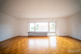 Lichtdurchflutete Traumwohnung in absoluter Bestlage von Nürnberg Thon – 3-Zimmer-Wohnung mit Balkon - Wohnzimmer