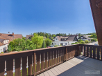 Exklusive Maisonette-Dachgeschosswohnung mit Designerküche, Luxusbad & Studio in Rückersdorf - Balkon