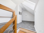Exklusive Maisonette-Dachgeschosswohnung mit Designerküche, Luxusbad & Studio in Rückersdorf - Studio