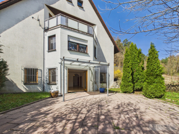 Stilvolle 3-Zimmer-Wohnung mit großzügiger Terrasse und lichtdurchflutetem Wohnkonzept, 91320 Ebermannstadt, Souterrainwohnung