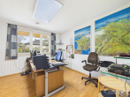 Modernisiertes Einfamilienhaus mit Einliegerwohnung, PV-Anlage und großem Grundstück Nähe Erlangen - Büro