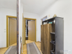 Gepflegte 3-Zimmer-Wohnung mit Südost-Balkon – attraktive Kapitalanlage in begehrter Lage - Flur
