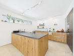 Hochwertige Erdgeschosswohnung mit großem Garten in Lauf a. d. Pegnitz - Küche