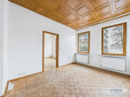 Charmantes Denkmalobjekt aus 1906 - Zwei leerstehende verbundene Wohnungen im 1. OG - flexibel teilbar! - Zimmer