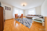 Attraktive Kapitalanlage mit 5 Wohneinheiten und umfangreich saniertem Bestand in Hemhofen - Impression Wohn/Esszimmer