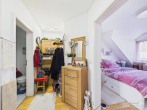 Wohnen auf 2 Stockwerken - 2 Zimmer Wohnung mit traumhaftem Balkon in Top Lage - Fürth-Burgfarrnbach - Flur