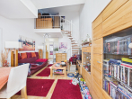 Wohnen auf 2 Stockwerken - 2 Zimmer Wohnung mit traumhaftem Balkon in Top Lage - Fürth-Burgfarrnbach - Wohnzimmer