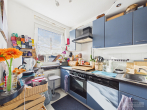 Wohnen auf 2 Stockwerken - 2 Zimmer Wohnung mit traumhaftem Balkon in Top Lage - Fürth-Burgfarrnbach - Küche
