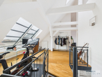 Frei ab 01.04.26 – Design trifft Geschichte - Exklusives Loft-Penthouse mit Dachterrasse & Burgblick - Wendeltreppe