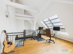 Frei ab 01.04.26 – Design trifft Geschichte - Exklusives Loft-Penthouse mit Dachterrasse & Burgblick - Büro Ecke