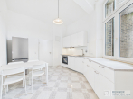 Altbau trifft Rendite – Stilvolle, vollständig renovierte 4-Zimmer-Wohnung - Küche